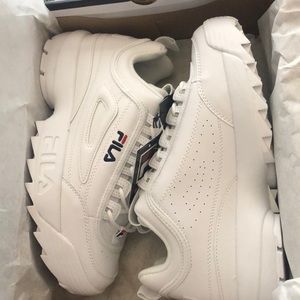Fila Disruptor II size 9 in men’s NIB